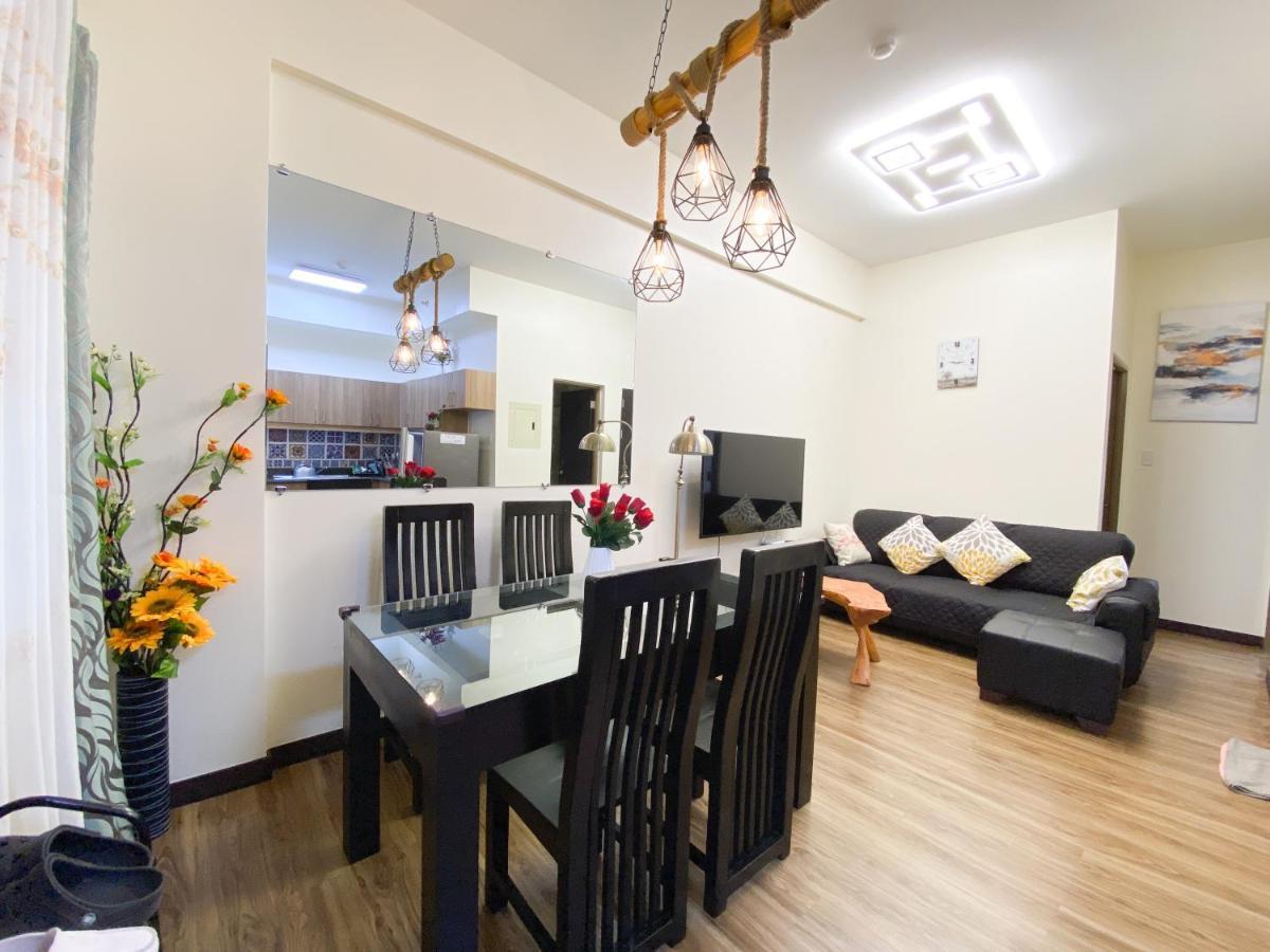 Bristle Ridge 2 Bedroom Panoramic View バギオ エクステリア 写真